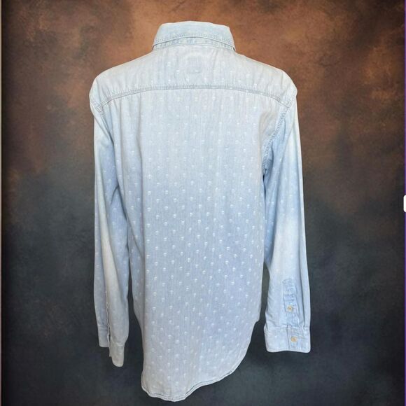 Mossimo Men's Chambray Skull Shirt Size Large Button Down Blue Faded Punk Rock - Picture 3 of 6
